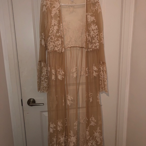 Forever 21 lace long sleeve maxi cover up - Picture 1 of 5